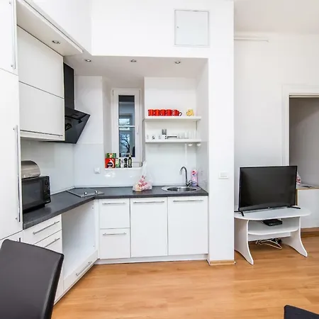 Apartment Bright Near Cathedral Sarajevo