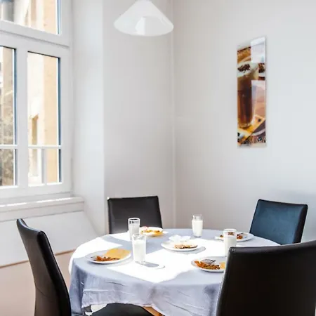 Apartment Bright Near Cathedral
